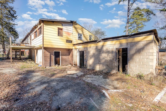 view of rear view of house