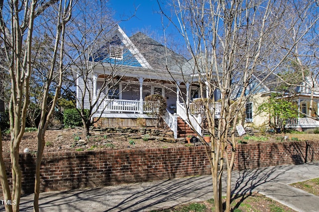 view of front of property featuring a porch