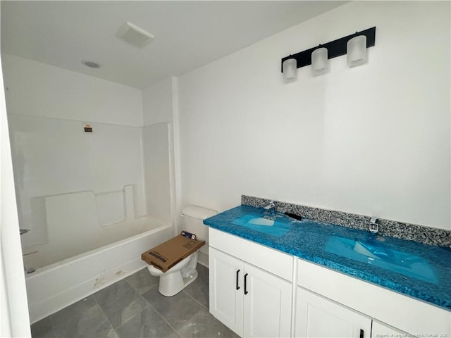 112 Peeler Cir, Raeford, NC 28376 - full bathroom featuring washtub / shower combination, a sink, and toilet