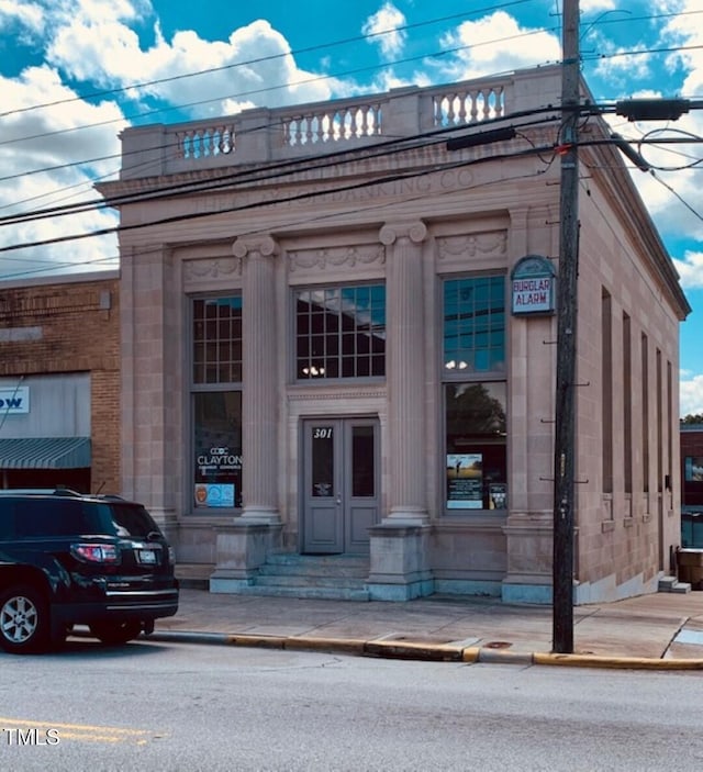 view of building exterior