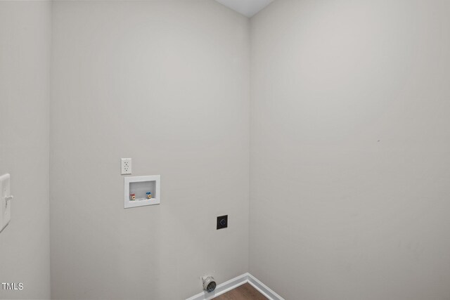 4519 Sweet Williams Ln Unit 153, Wilson, NC 27896 - clothes washing area with washer hookup, hookup for an electric dryer, and hardwood / wood-style floors
