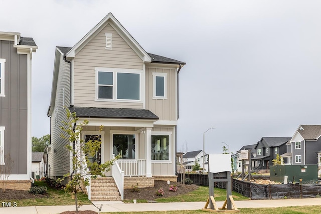 view of front of property