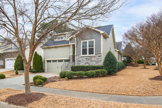 view of front facade with a garage