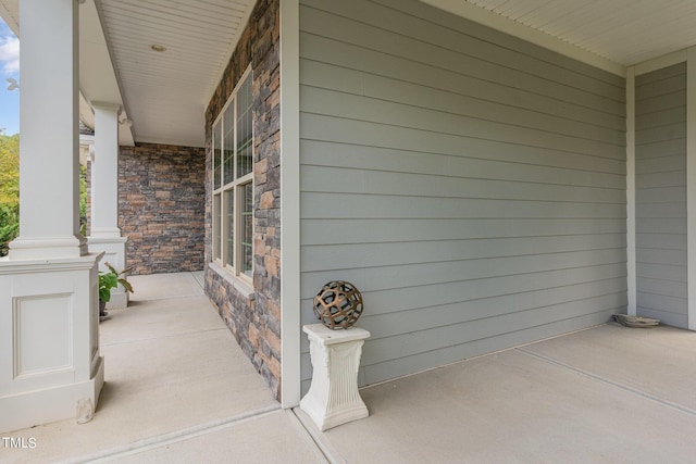 view of patio featuring covered porch