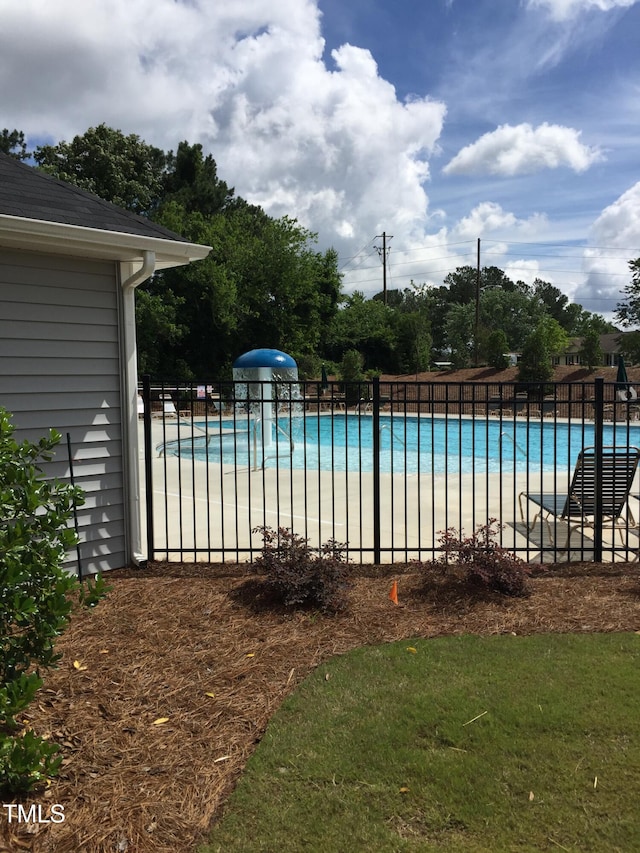 pool with fence