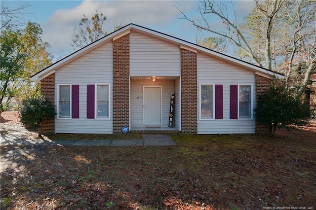 view of front of house