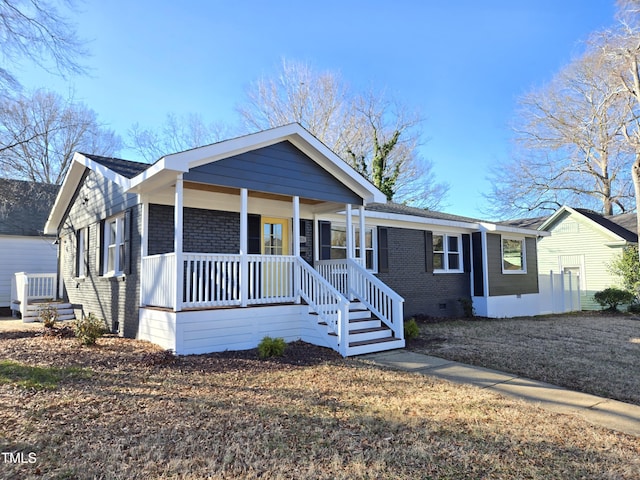 view of front of house featuring a porch