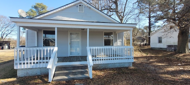 bungalow featuring covered porch