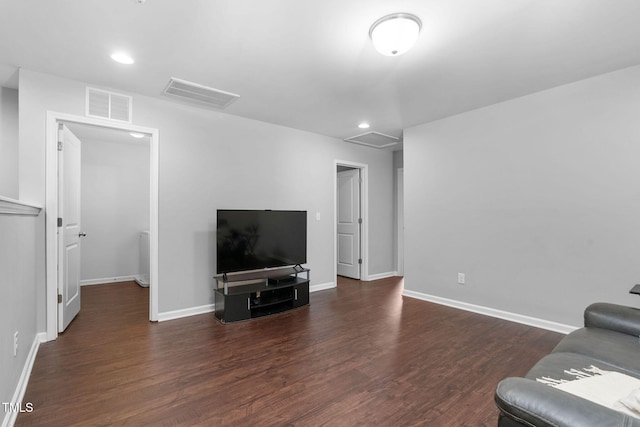 living area featuring wood finished floors, visible vents, and recessed lighting