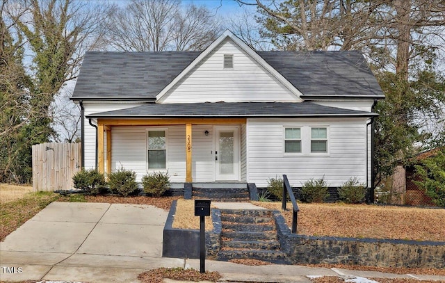 bungalow-style house featuring covered porch