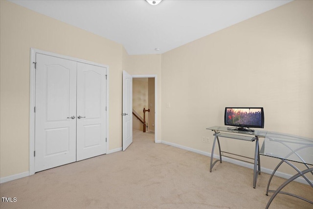 office with light colored carpet