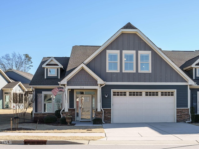 craftsman-style home featuring a garage