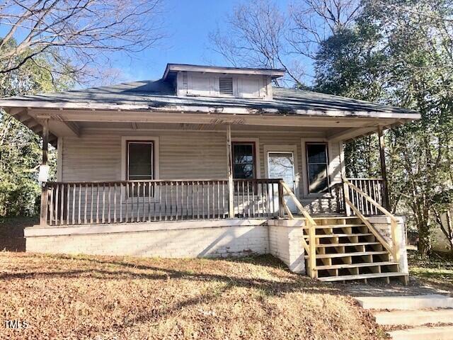 view of front of house featuring a porch