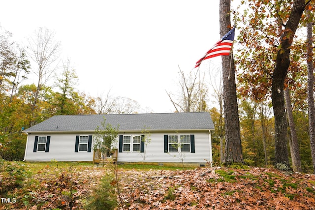 single story home with crawl space