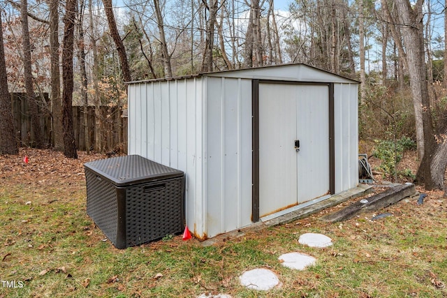 view of outbuilding