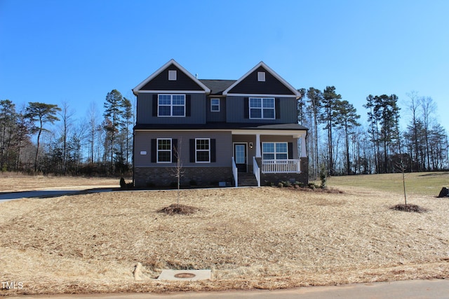 view of front of property featuring a porch