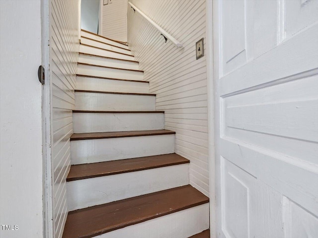 967 Bynum Rd, Pittsboro, NC 27312 - view of stairway