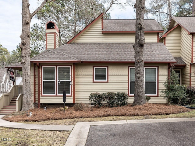 view of front of property