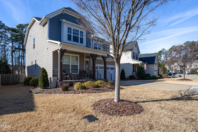 view of front facade featuring a front lawn and a porch