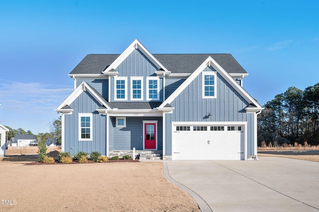 view of front facade featuring a garage