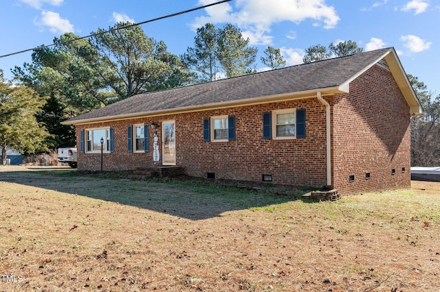 single story home with crawl space, a front lawn, and brick siding