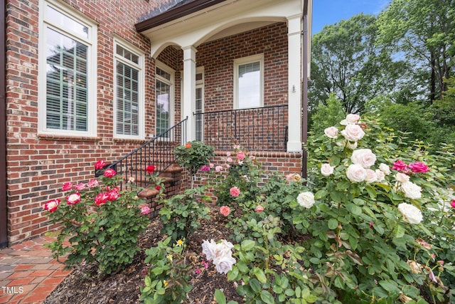 2035 Stuart Ct, Burlington, NC 27215 - view of exterior entry with brick siding