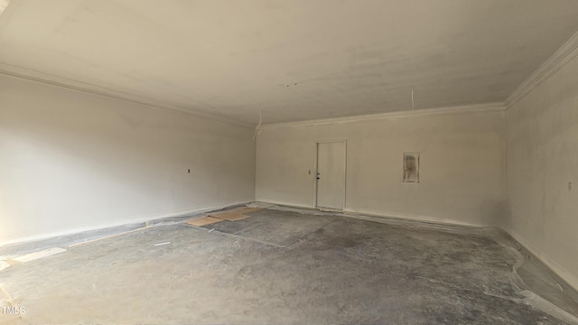 1203 Elizabeth Rd W, Wilson, NC 27896 - spare room with crown molding