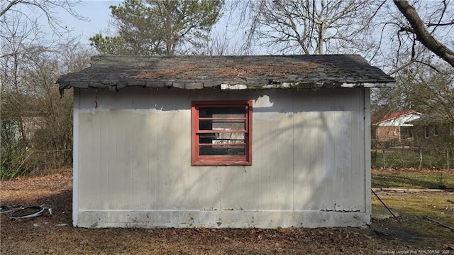 view of outbuilding