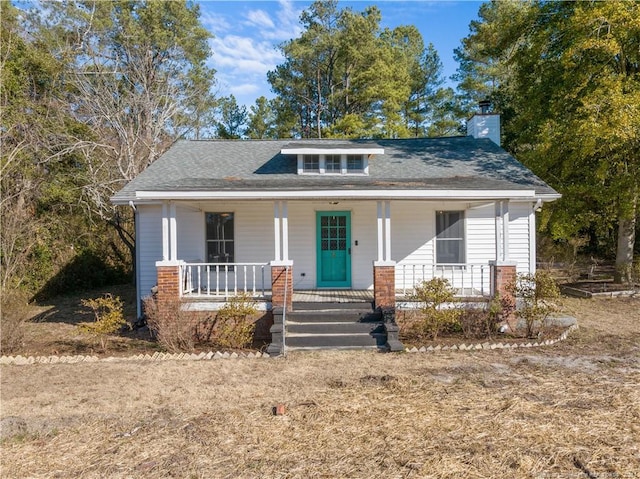 view of front of property with covered porch