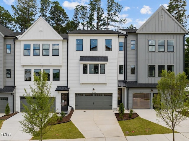 multi unit property featuring a garage