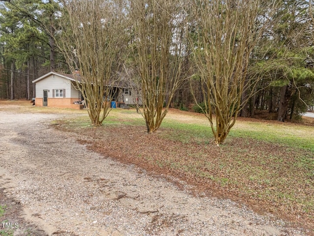 view of front of home with a front lawn