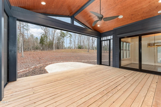 deck with ceiling fan