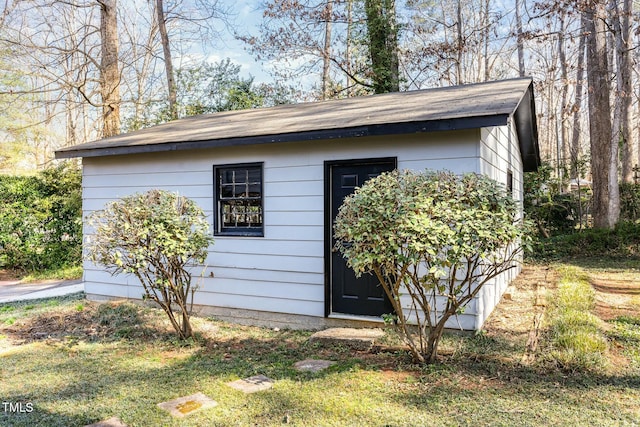 view of outdoor structure featuring an outdoor structure