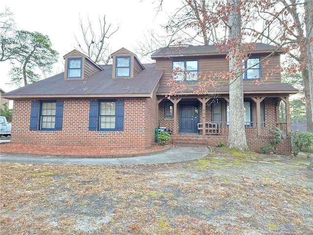 view of front of house with a porch