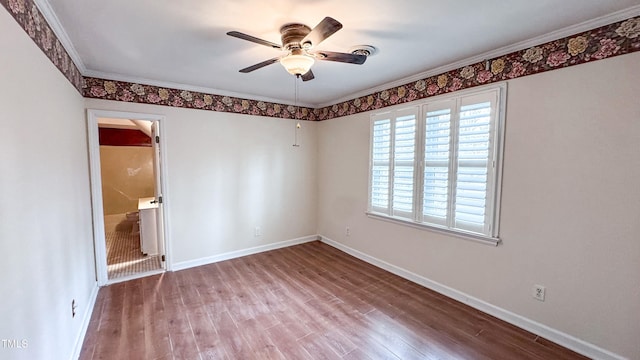 unfurnished room featuring ornamental molding, hardwood / wood-style floors, and ceiling fan