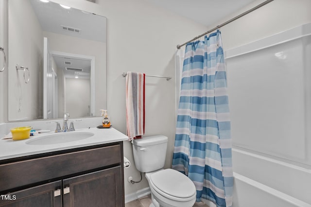 full bathroom with toilet, vanity, visible vents, and shower / tub combo with curtain