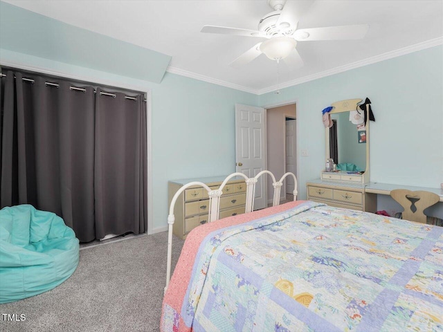 bedroom featuring crown molding, carpet, and ceiling fan