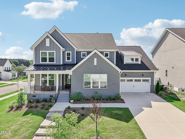 view of front of home featuring a porch and a front yard