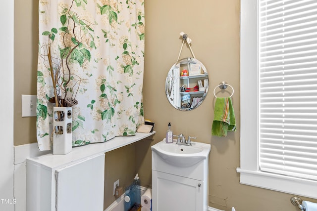 bathroom with vanity