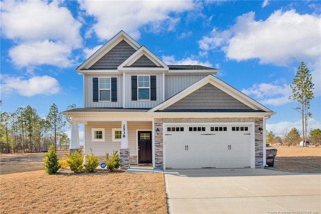 craftsman-style house featuring covered porch