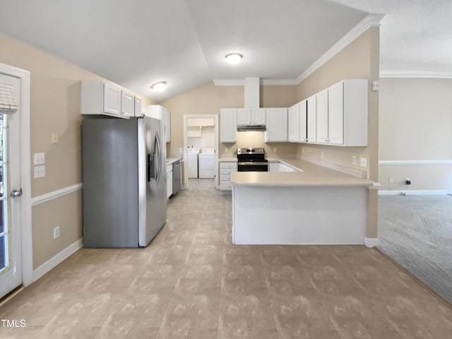 kitchen featuring lofted ceiling, stainless steel appliances, washing machine and clothes dryer, white cabinets, and kitchen peninsula