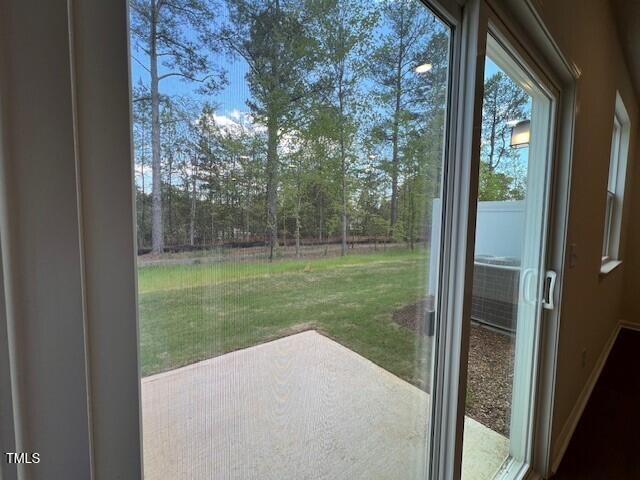 144 Parker Ln, Mebane, NC 27302 - entryway with baseboards