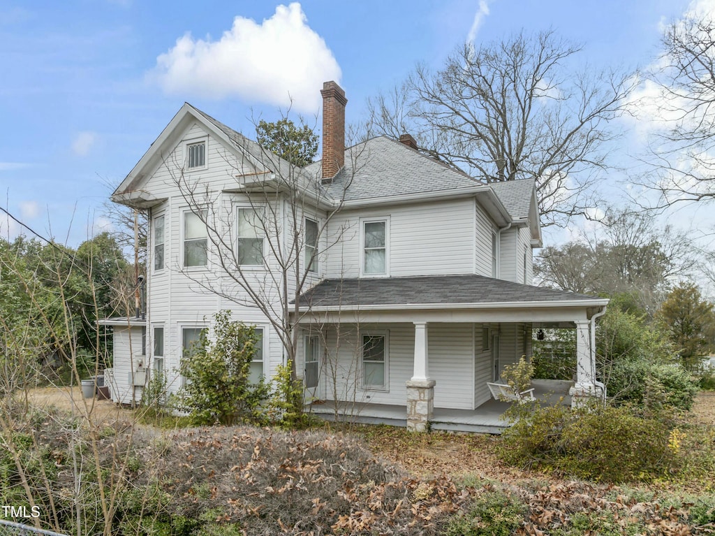 view of front of property with covered porch