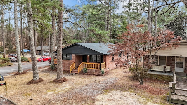 view of front of house featuring a porch