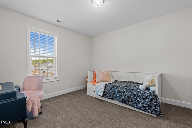 bedroom featuring carpet floors