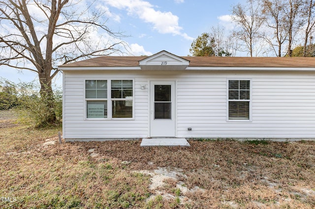 view of front of property