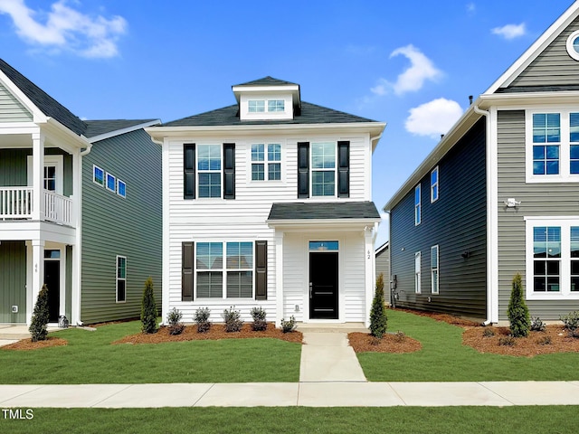 view of front facade featuring a front lawn