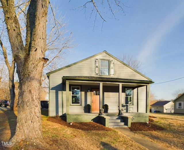 view of front of home with covered porch