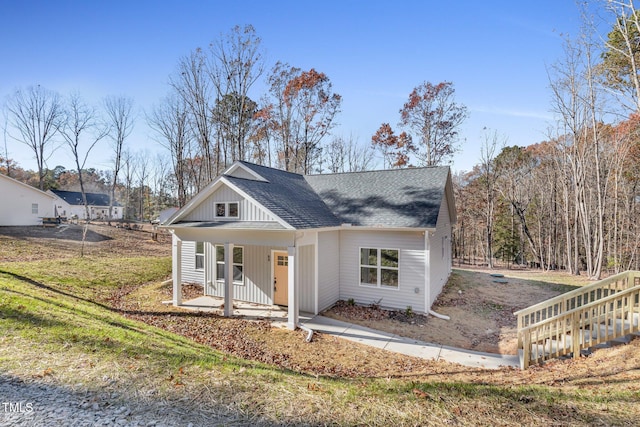 view of front of house featuring a porch