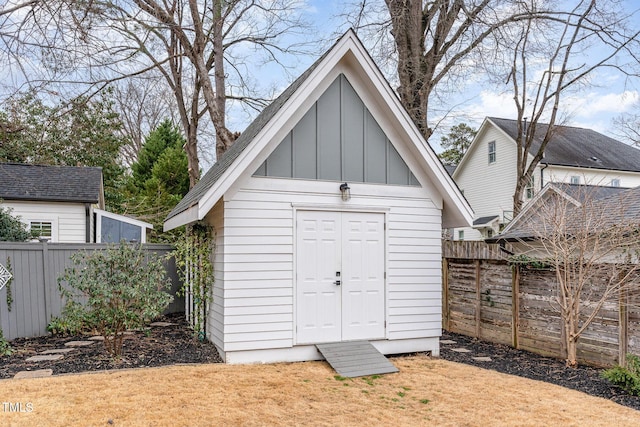 view of outbuilding